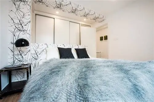 Спальня, Кровать, Комната, Мебель, Простыня, Постельные принадлежности, Недвижимость, Каркас кровати, Дизайн интерьера, Стена,