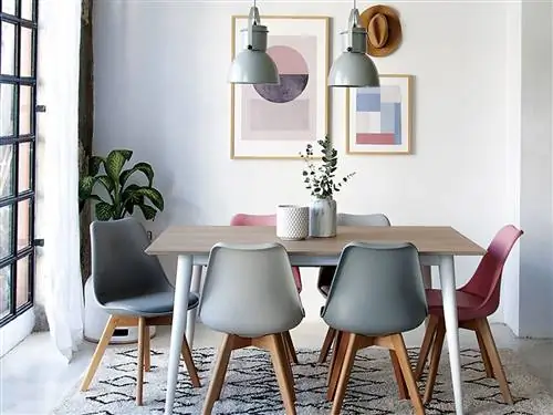 Столовая, Мебель, Комната, Стол, Дизайн интерьера, Стул, Виндзорский стул, Материальное имущество, Кухонный и обеденный стол, Этаж,