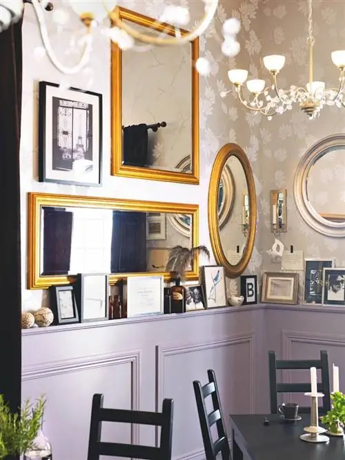 Комната, Дизайн интерьера, Стена, Дизайн интерьера, Стол, Потолок, Рамка для фото, Светильник, Зеркало, Краска,