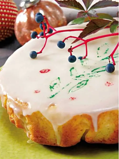 Еда, Десерт, Выпечка, Кухня, Глазурь, Блюдо, Торт, Украшение торта, Глазурь, Кулич,
