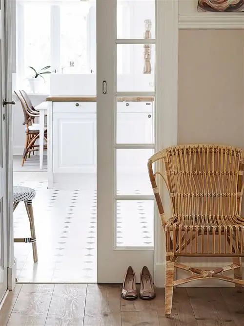 Дерево, пол, комната, пол, дизайн интерьера, дом, твердая древесина, светильник, дом, дверь,