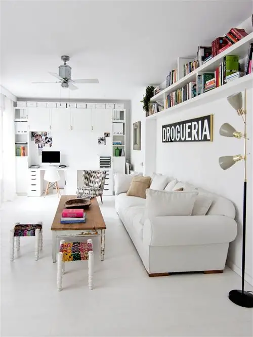 Комната, Дизайн интерьера, Зеленый, Гостиная, Пол, Дом, Стена, Белый, Диван, Потолок,