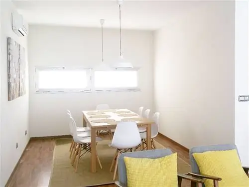 Комната, Дерево, Дизайн интерьера, Этаж, Мебель, Потолок, Стул, Настил, Стол, Стена,