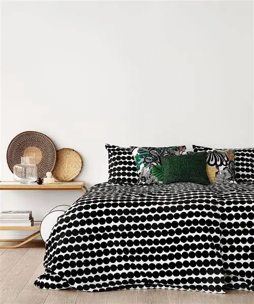 Пододеяльник с принтом Marimekko Dots Пододеяльник с принтом Marimekko Dots