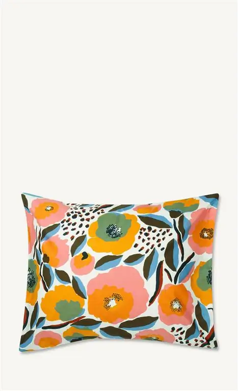 чехол для подушки Marimekko с цветочным принтом чехол для подушки Marimekko с цветочным принтом