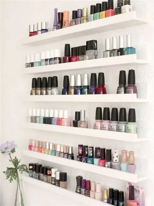Полка, Стеллаж, Товар, Лак для ногтей, Красота, Мебель, Косметика, Уход за ногтями, Материальное имущество, Комната,