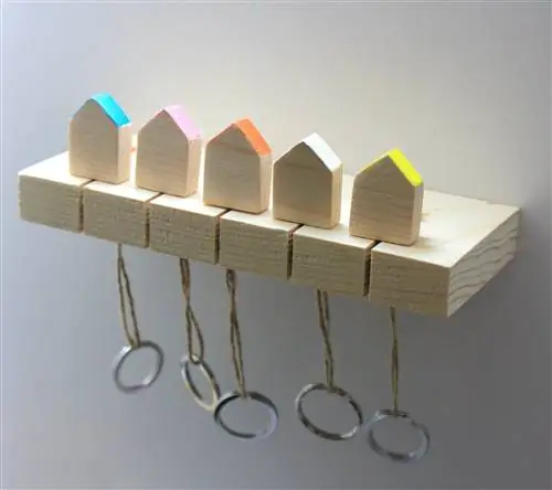 повесить ключи