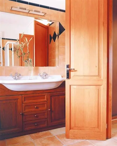 Дерево, Сантехника, Раковина в ванной, Комната, Архитектура, Нажмите, Недвижимость, Дизайн интерьера, Этаж, Лиственных пород,