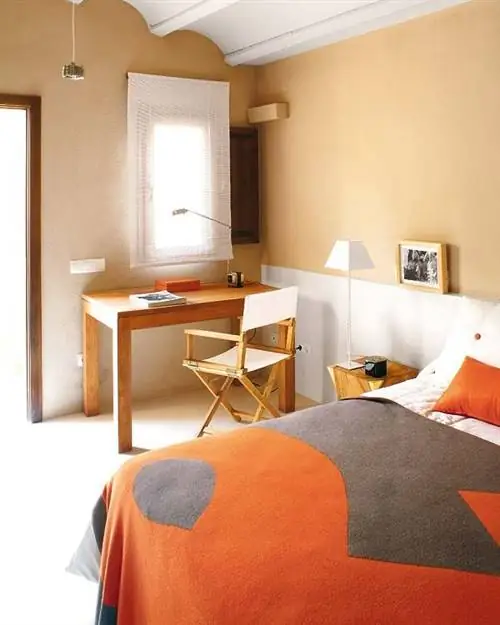 Освещение, Комната, Кровать, Дизайн интерьера, Дерево, Текстиль, Постельные принадлежности, Апельсин, Простыня, Мебель,