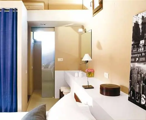 Дизайн интерьера, Комната, Текстиль, Кровать, Стена, Постельное белье, Дизайн интерьера, Спальня, Потолок, Постельные принадлежности,