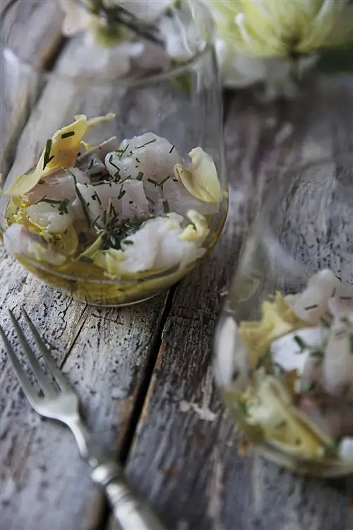 тартар из морского окуня с артишоками