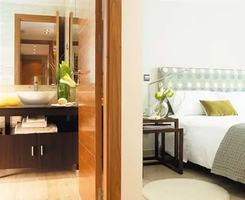 Комната, Дизайн интерьера, Недвижимость, Стена, Пол, Пол, Постельное белье, Дом, Плитка, Дизайн интерьера,