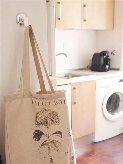 Стиральная машина, Крупная бытовая техника, Сумка, Прачечная, Бытовая техника, Комната, Сушилка для белья, Стиль, Наплечная сумка, Багаж и сумки,