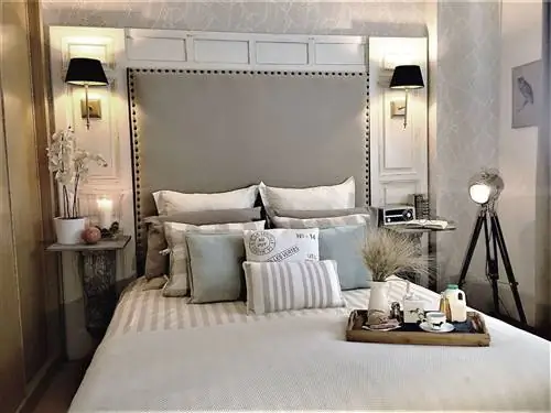 Спальня, Мебель, Комната, Кровать, Дизайн интерьера, Кровать с балдахином, Недвижимость, Каркас кровати, Освещение, Стена,