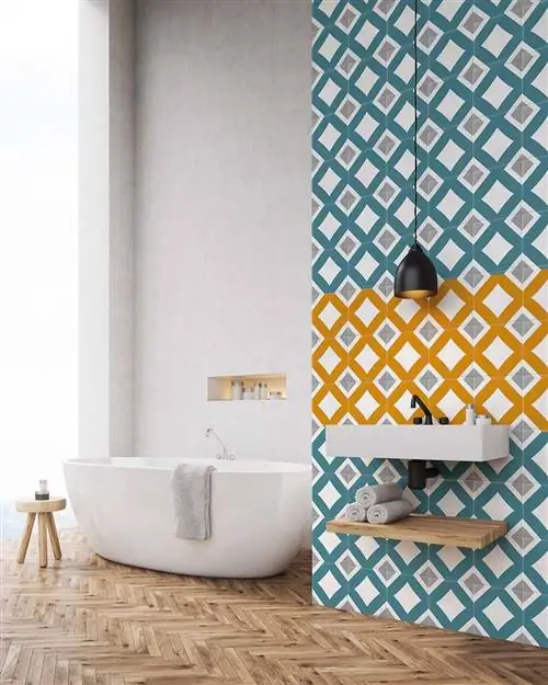 Ванная комната: отдельностоящая ванна