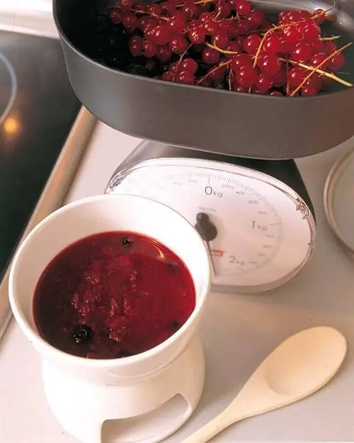 Еда, Красный, Посуда, Ингредиент, Жидкость, Кармин, Кухонная утварь, Продукция, Посуда, Столовые приборы,