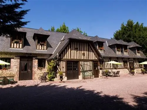 Имущество, Дом, Дом, Здание, Архитектура, Недвижимость, Недвижимость, Коттедж, Крыша, Дерево,