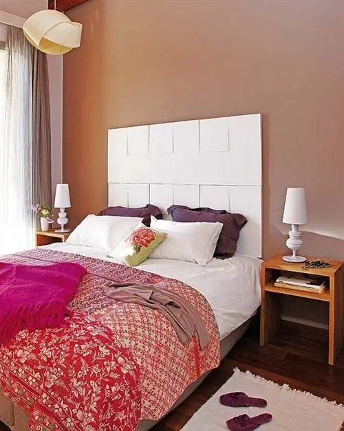 Кровать, Комната, Дизайн интерьера, Освещение, Дерево, Постельные принадлежности, Спальня, Мебель, Текстиль, Стена,