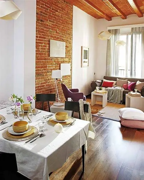 Скатерть, Освещение, Желтый, Дизайн интерьера, Комната, Посуда, Посуда, Стол, Мебель, Этаж,