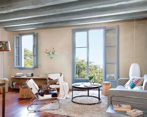 переработанная мансардная гостиная