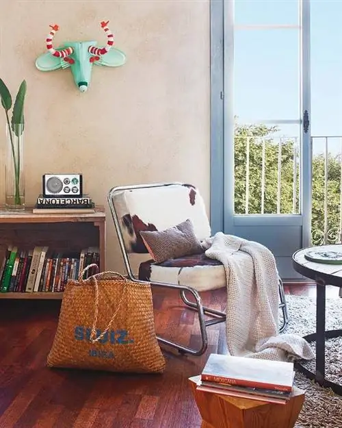 Комната, Гостиная, Мебель, Дизайн интерьера, Стул, Оранжевый, Стол, Дом, Стена, Дом,