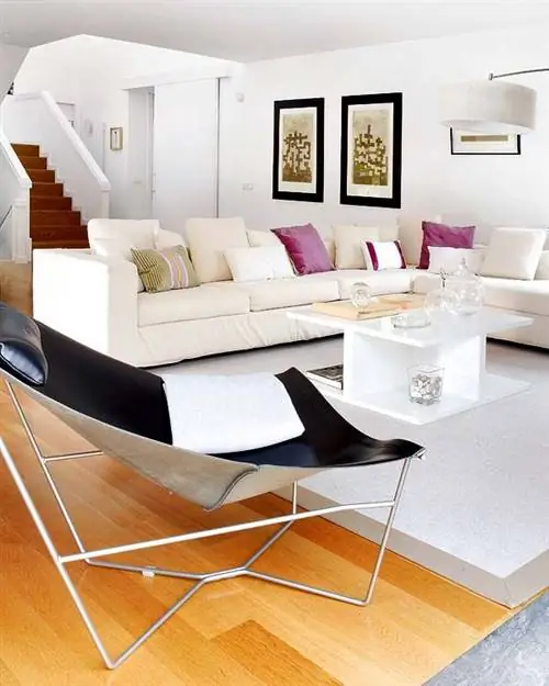 Дерево, Пол, Дизайн интерьера, Комната, Пол, Стена, Мебель, Подушка, Белый, Гостиная,