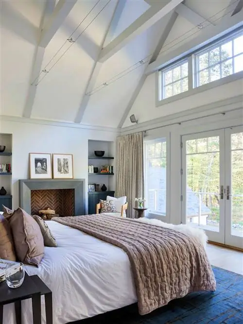 Спальня, Мебель, Комната, Кровать, Потолок, Недвижимость, Дизайн интерьера, Каркас кровати, Простыня, Постельные принадлежности,