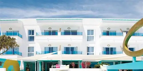 Отель Santos Ibiza Coast Suites