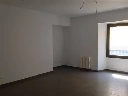 Недвижимость, комната, пол, стена, потолок, здание, дом, дневное освещение, дизайн интерьера, линия, Недвижимость, комната, пол, стена, потолок, здание, дом, дневное освещение, дизайн интерьера, линия,