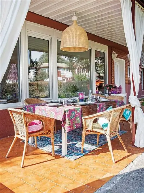 Дизайн интерьера, Комната, Текстиль, Мебель, Стол, Этаж, Напольное покрытие, Обработка окон, Дизайн интерьера, Светильник,