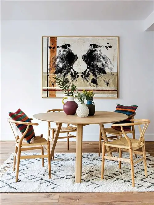 Мебель, Комната, Стол, Дизайн интерьера, Стул, Столовая, Стенка, Журнальный столик, Дерево, Дом,