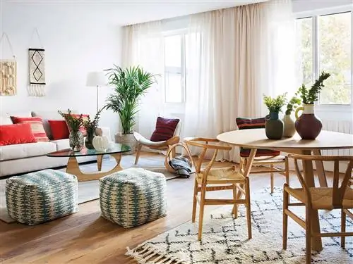 Мебель, Комната, Гостиная, Дизайн интерьера, Журнальный столик, Стол, Недвижимость, Этаж, Главная, Занавес,