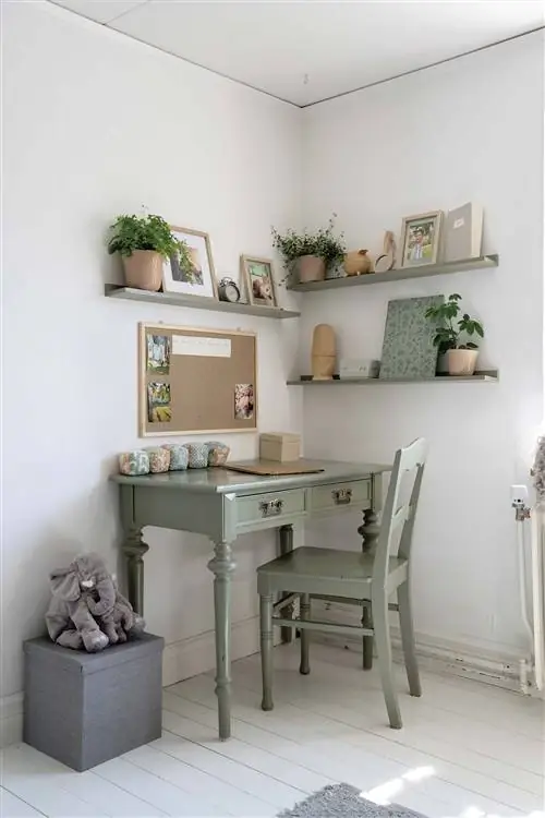 детский письменный стол в деревенском стиле 19 века