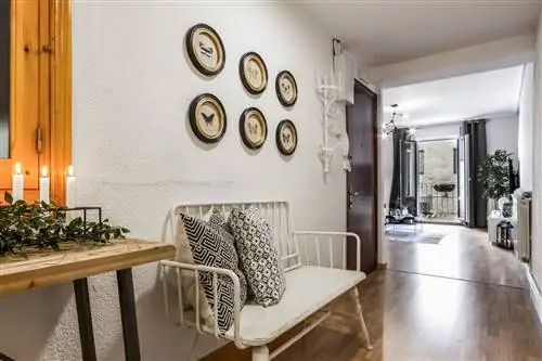 прихожая в винтажном стиле