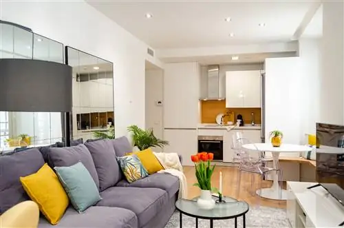 встроенная кухня в гостиной