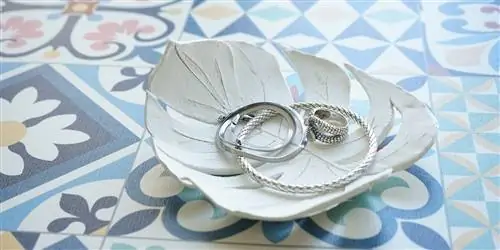 Как сделать карман из белой глины более пустым