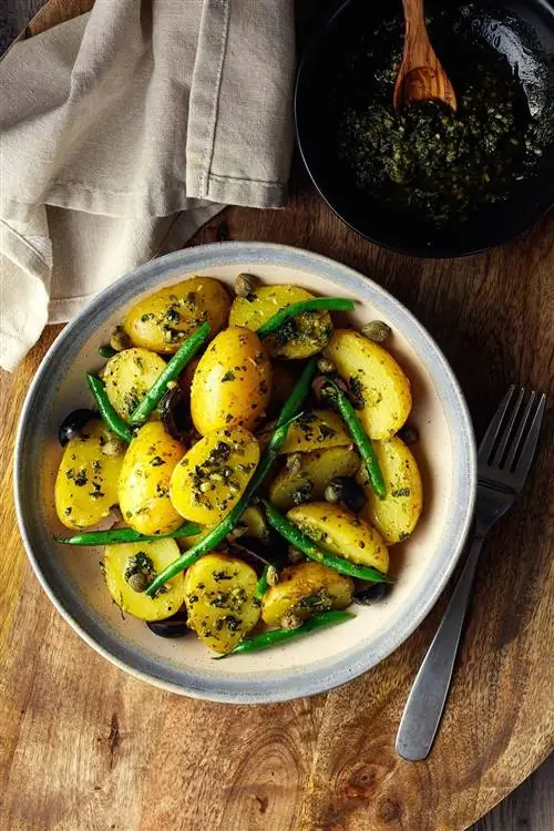 салат из зеленой фасоли с картофелем