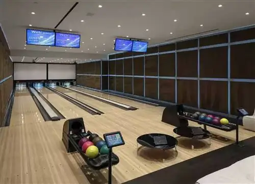 Дженнифер Лопес и Бен Аффлек ищут дом в боулинг-клубе Лос-Анджелеса