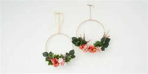 Сделать рождественский венок из цветов из ткани