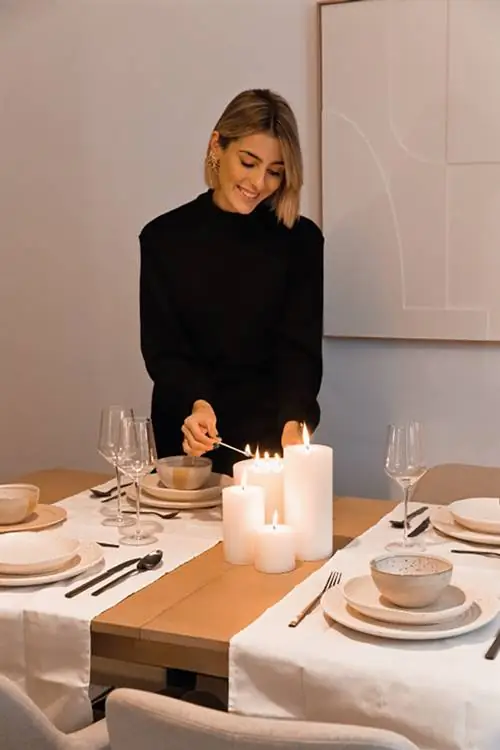 Анна Феррер позаботится о деталях в обеденной зоне и любит накрывать стол с домашней атмосферой