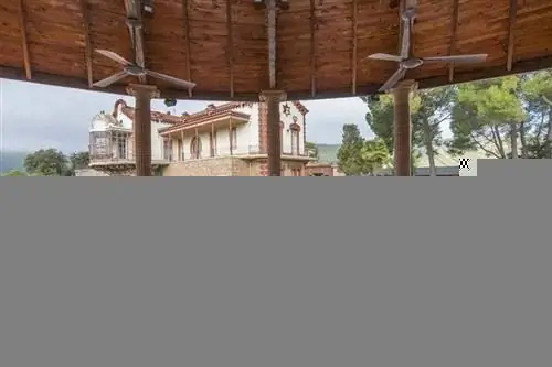 casa de rosalía y rauw alejandro in manresa, модернистский особняк с открытой беседкой