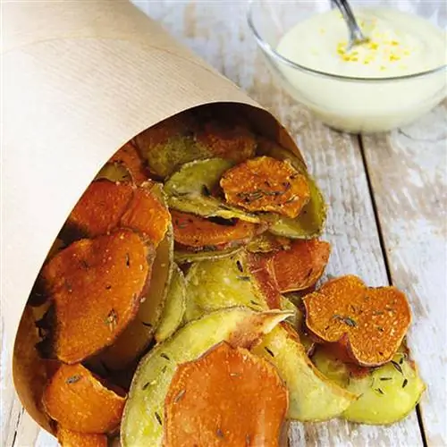 чипсы из картофеля и сладкого картофеля чипсы из картофеля и сладкого картофеля