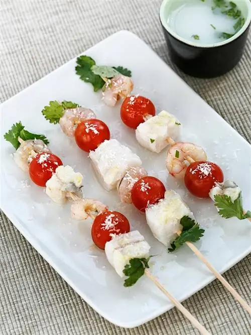 шашлык из морского черта с кокосовым молоком
