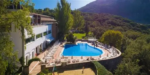 Fuerte Grazalema, отель для отдыха и развлечений с семьей