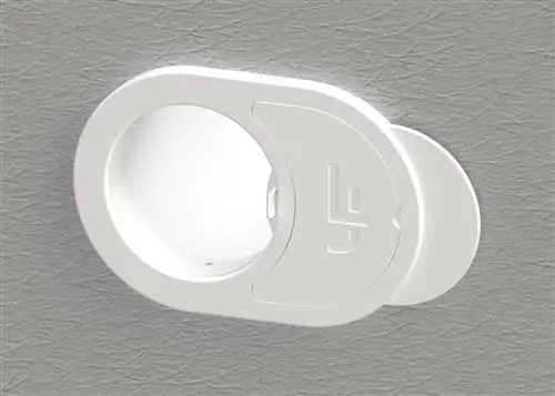 струйная система для стирки бесшумно пылесосит грязную или использованную одежду и размещает ее в прачечной дома