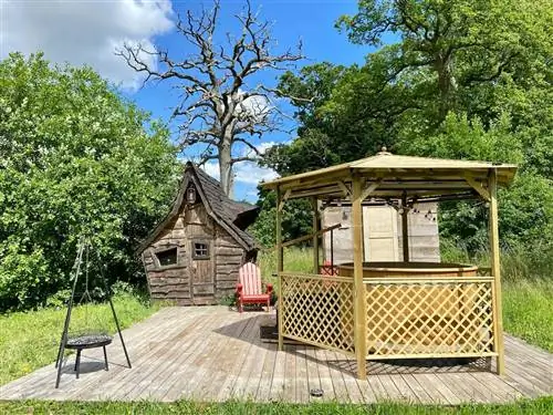 сказочный бревенчатый домик airbnb