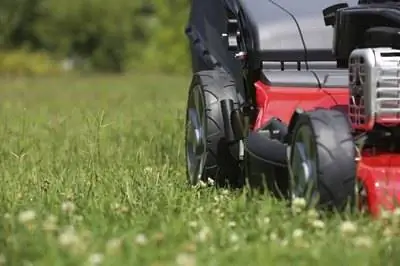 Как отремонтировать переднеприводную косилку Toro