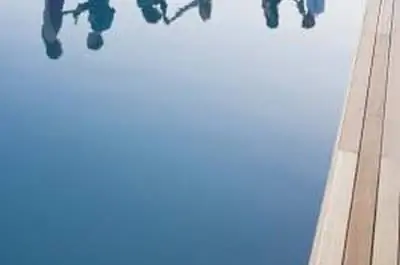 Как устранить накипь на поверхности бассейна