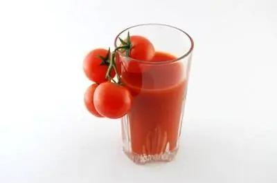 Как избавиться от запаха скунса на улице