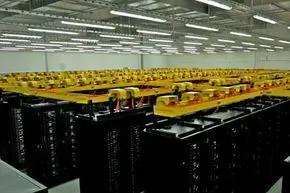SuperMUC потребляет на 40 процентов меньше энергии, чем потребовалось бы эквивалентной системе с воздушным охлаждением.